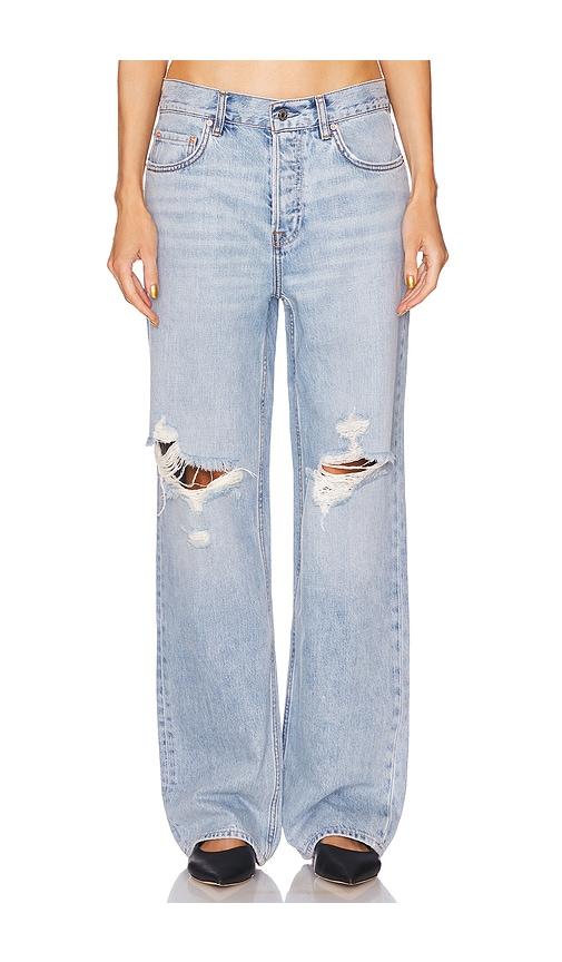 grlfrnd bella low rise boyfriend in denim-light. - size 27 (also in 28)