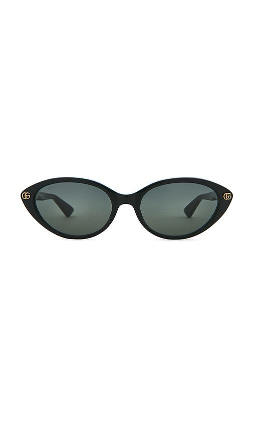 gucci cat eye sunglasses in black.