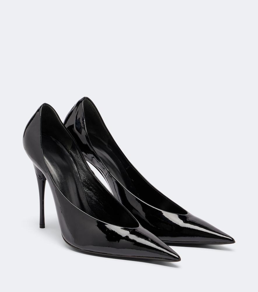 gucci sharp patent leather pumps