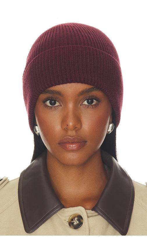 hat attack refined knit beanie in burgundy.