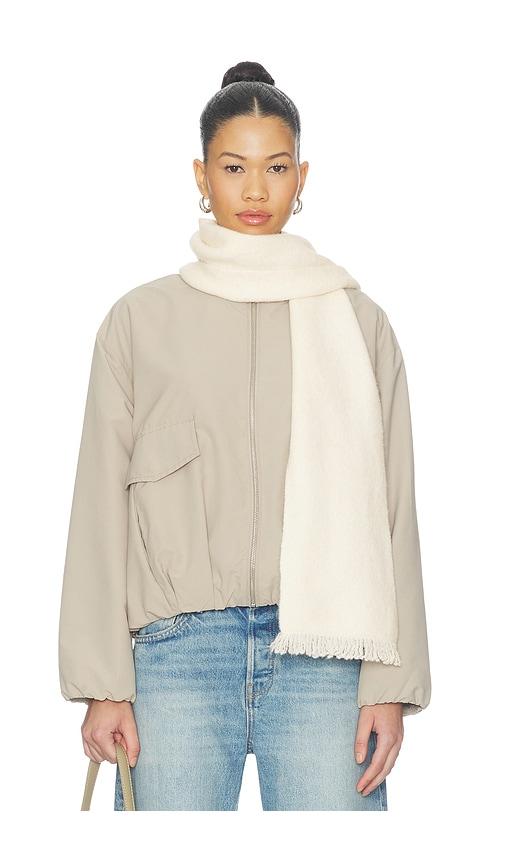 hat attack toasty stretch scarf in ivory.