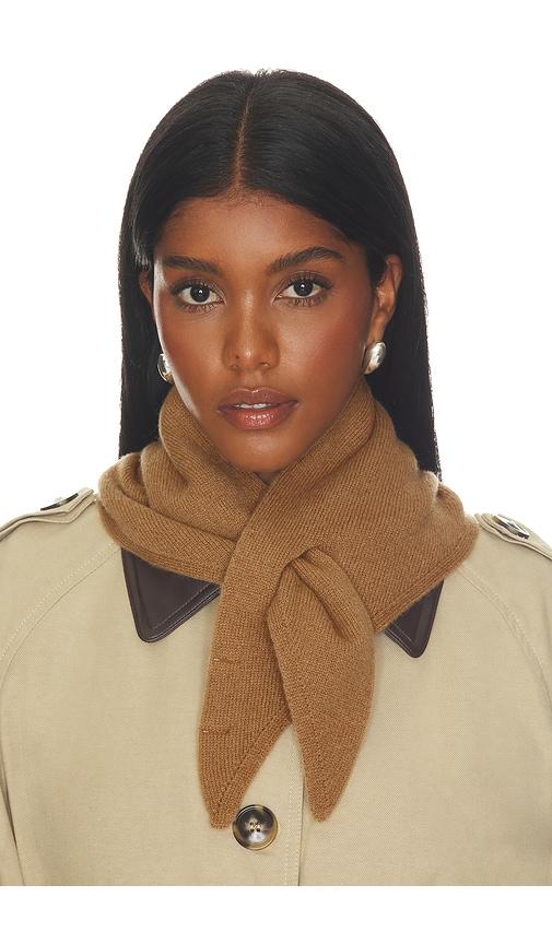 hat attack triangle knit scarf in tan.
