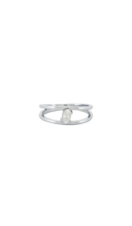 heaven mayhem suri ring in metallic silver. - size 4 (also in 5, 6)