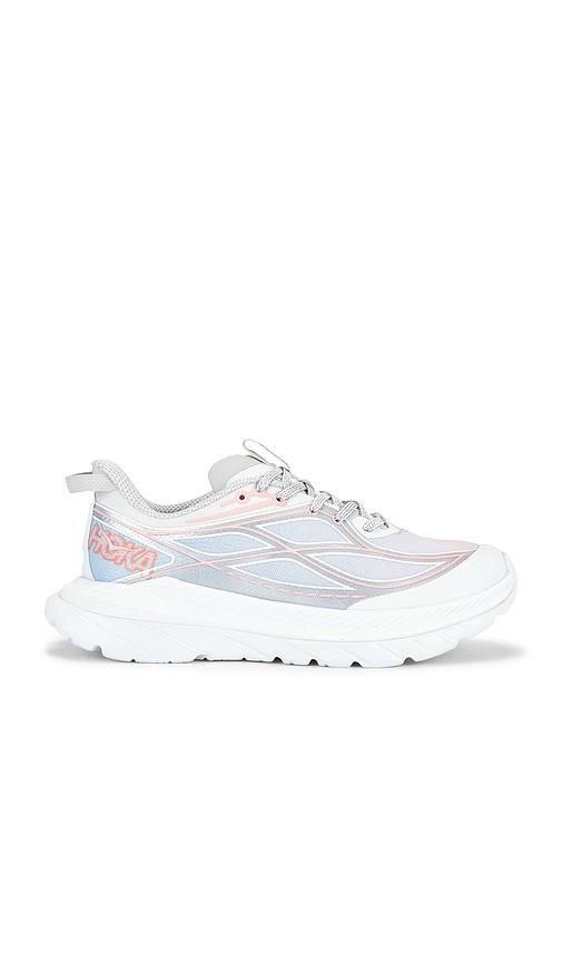 hoka mach remastered aura sneaker in grey. - size 5.5 (also in 6, 6.5, 7, 7.5, 8, 8.5, 9, 9.5)