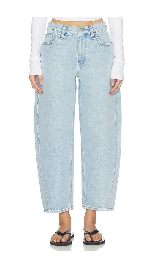 hudson jeans courtney mr. baby barrel jeans in baby blue. - size 24 (also in 26, 27, 28, 29, 30, 31, 32, 33, 34)