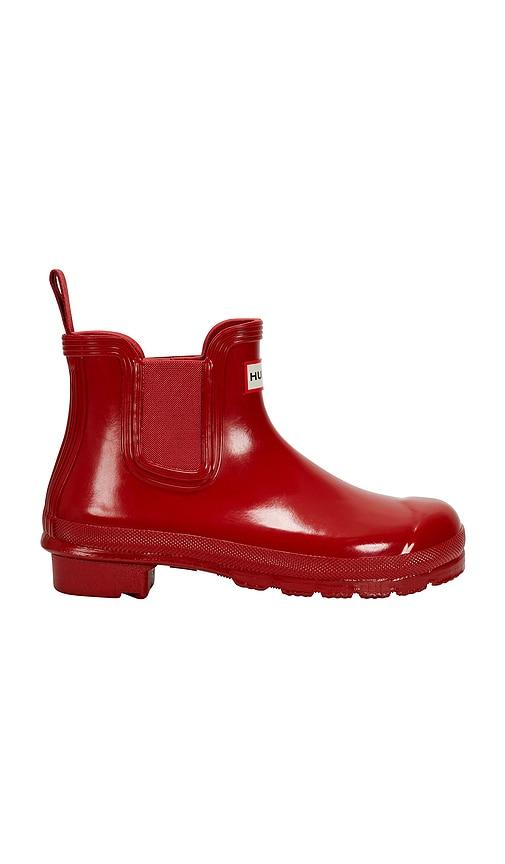hunter original chelsea gloss boot in red. - size 6 (also in 8)