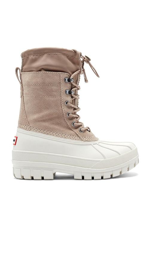 hunter skylar boot in brown. - size 6 (also in 7)
