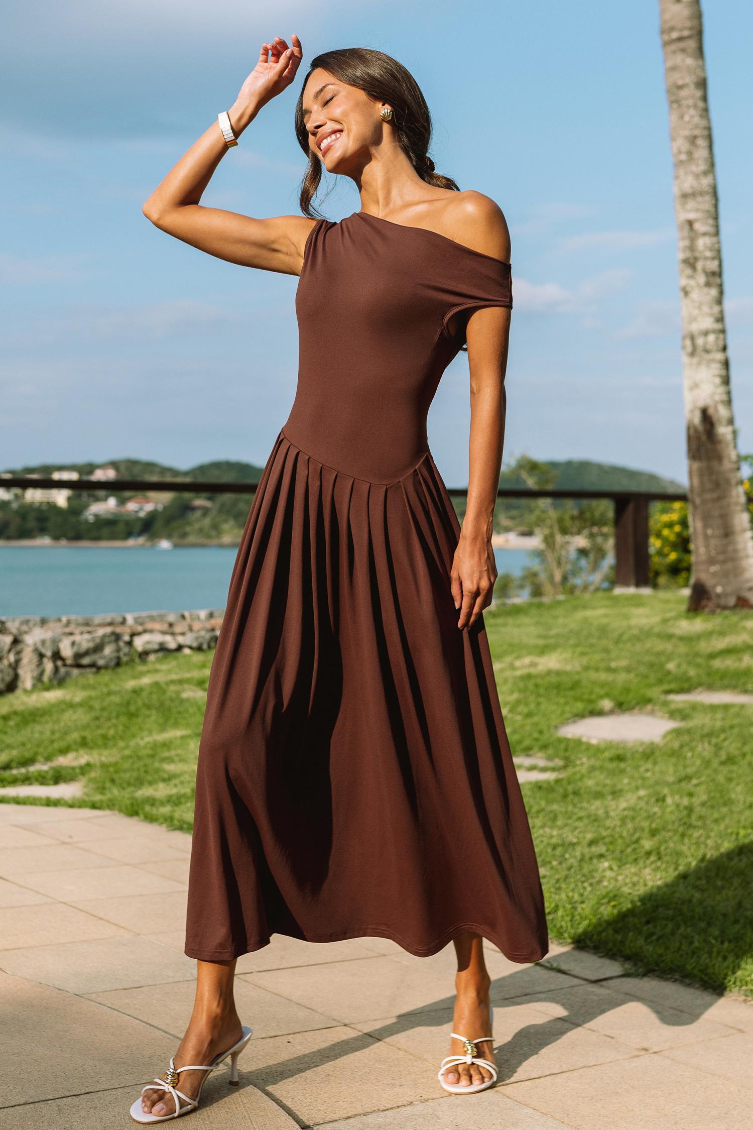 in the spotlight brown maxi dress - l