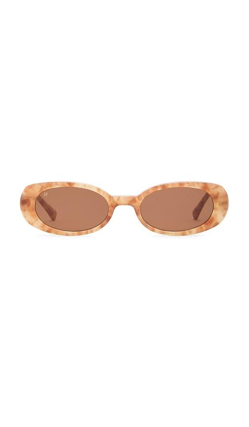 jimmy fairly the janna sunglasses in brown.