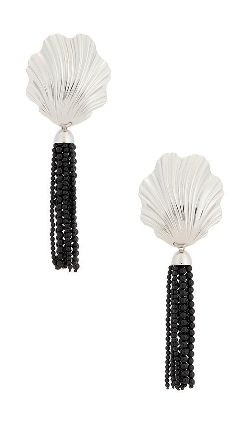 julietta aria earrings in metallic silver.