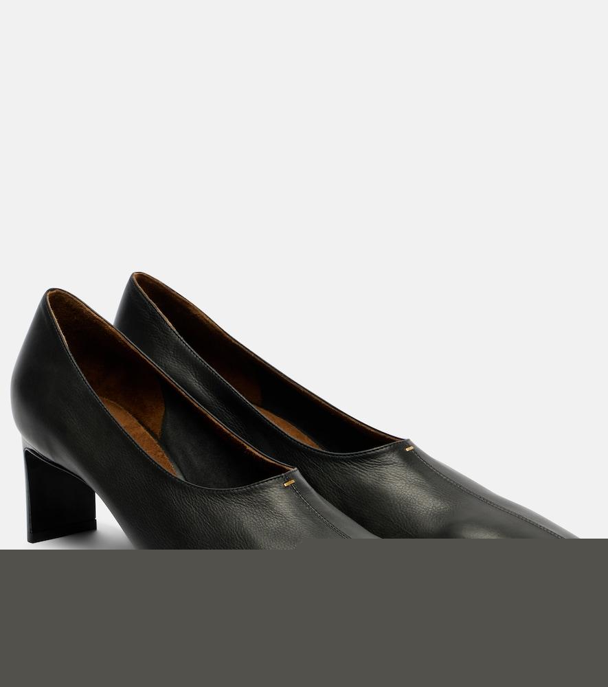 khaite cecilia leather pumps
