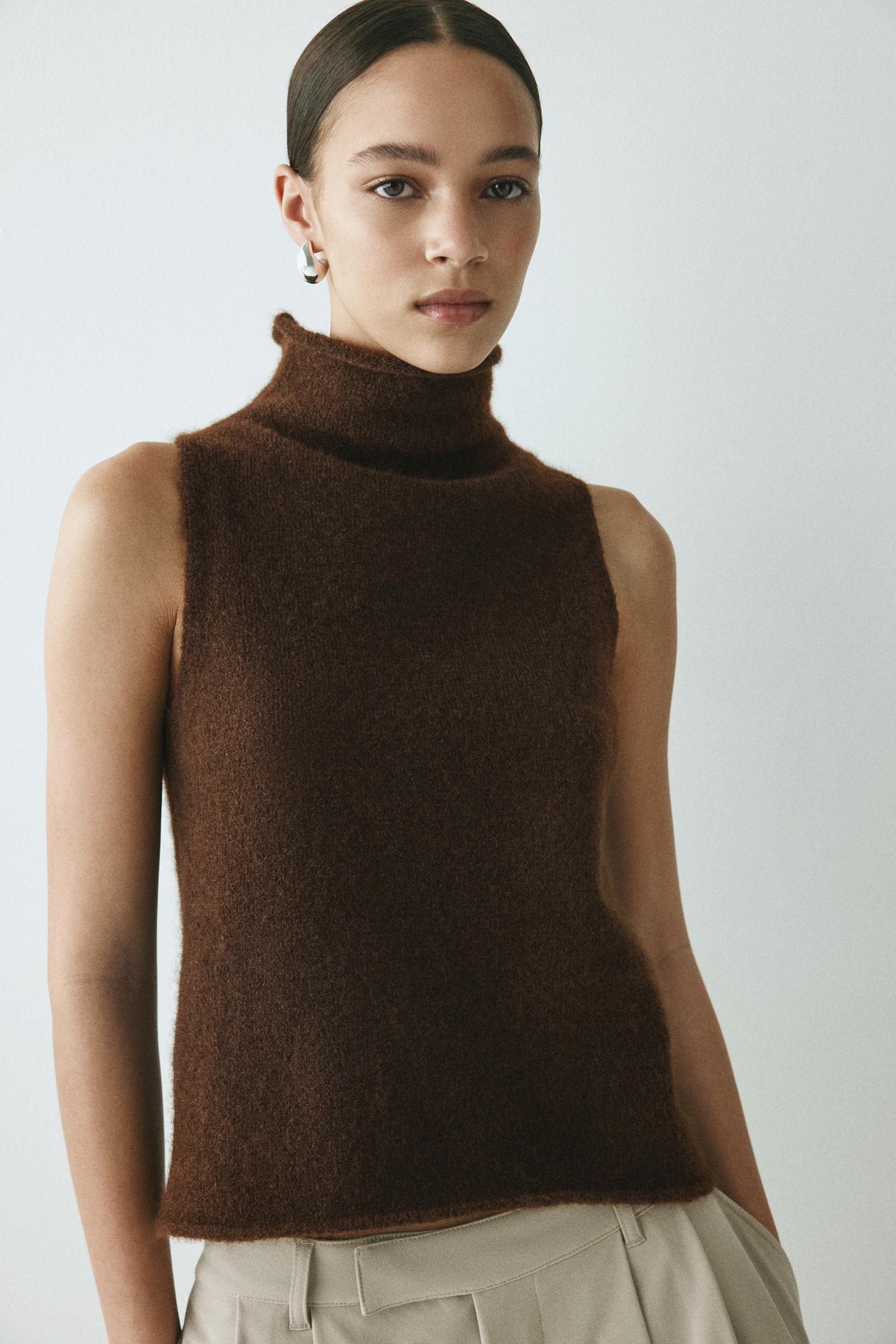 knit mock turtleneck top