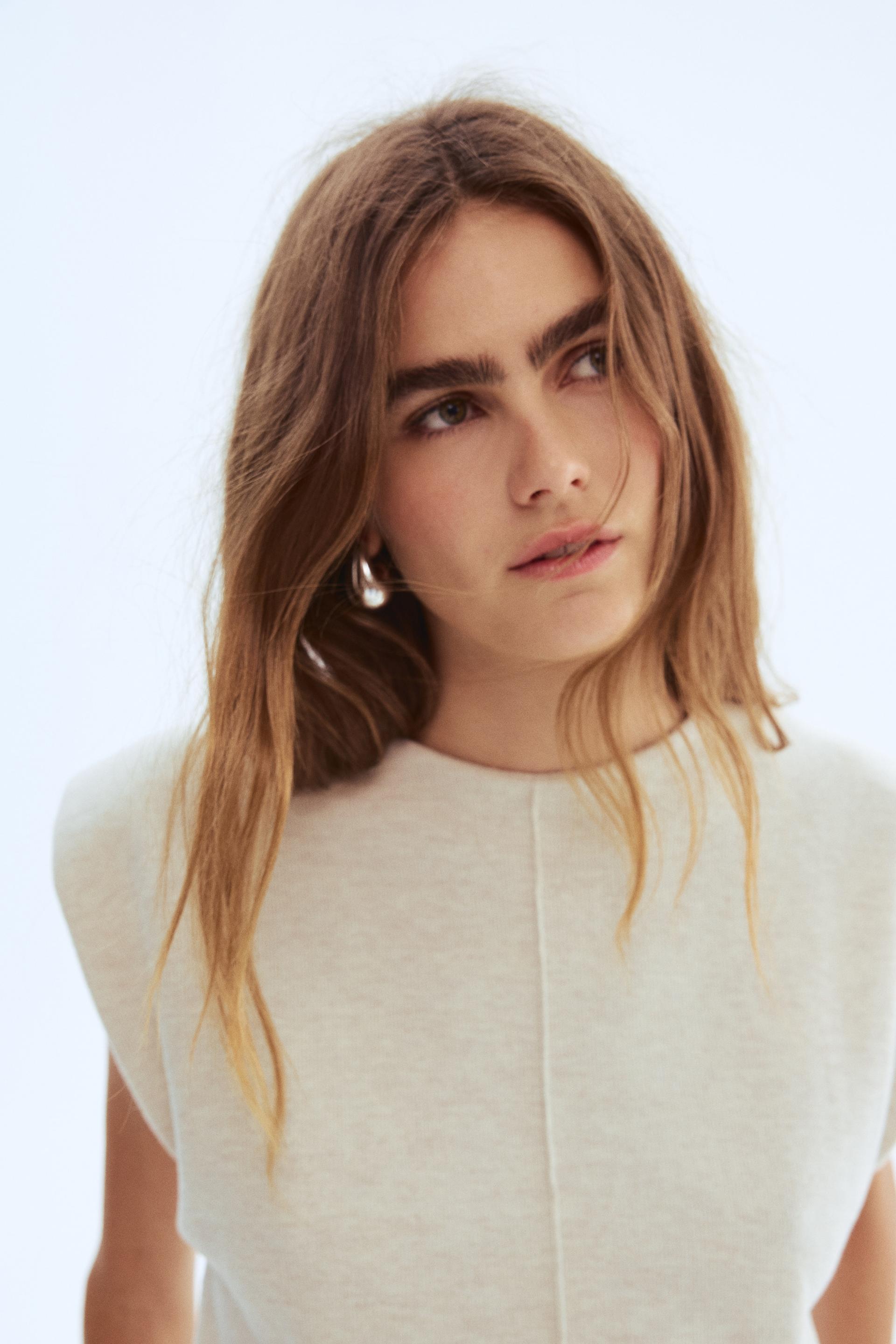 knit top