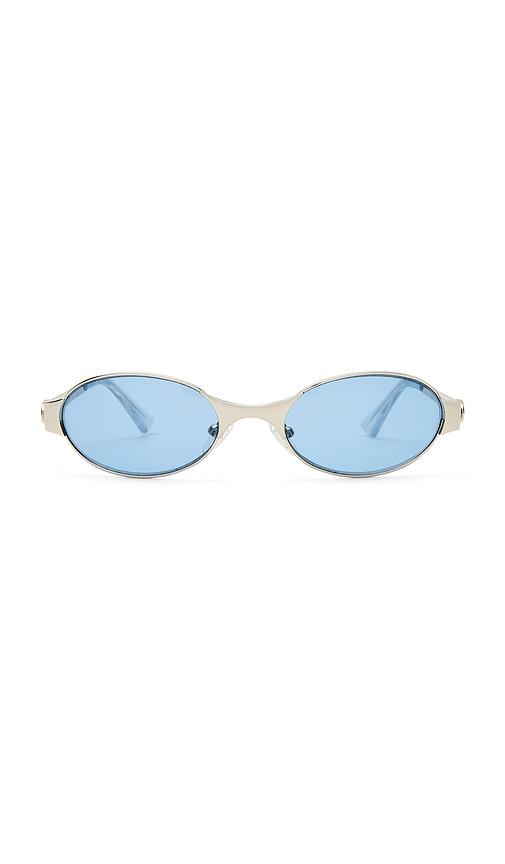 le specs frostbite sunglasses in metallic silver.