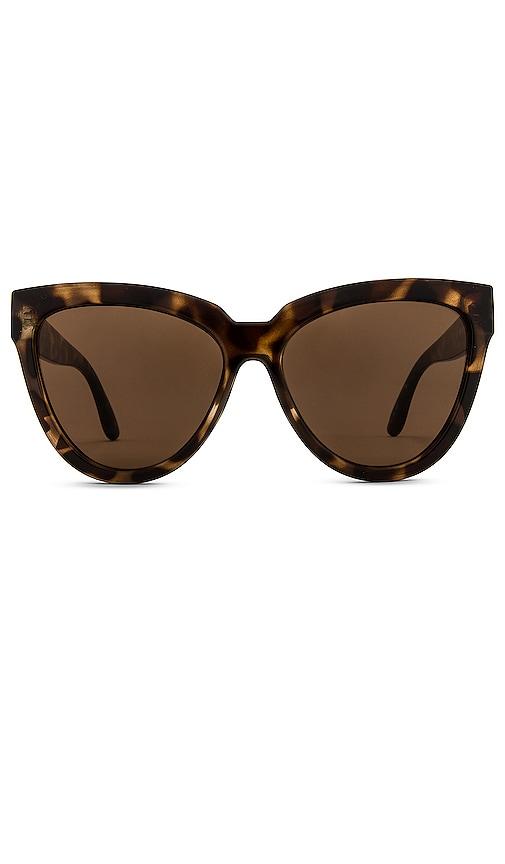 le specs liar liar sunglasses in brown.