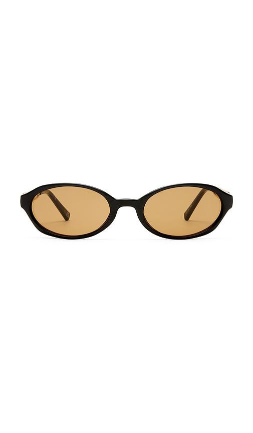 le specs lunita sunglasses in black.