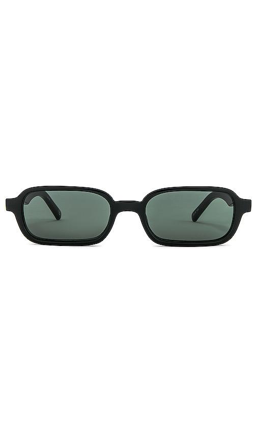 le specs pilferer in black.