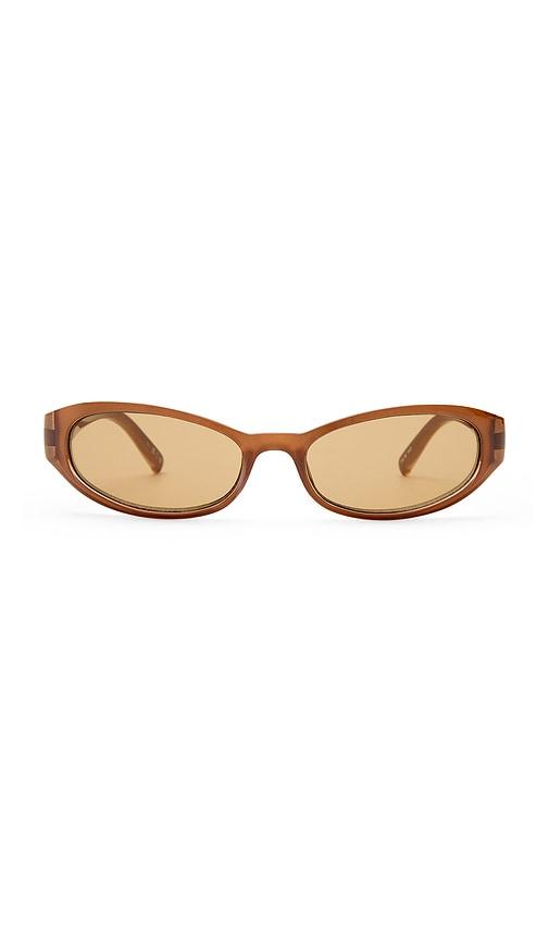 le specs popalicious sunglasses in brown.