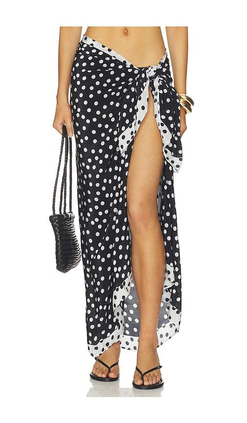 leslie amon sarong in black.
