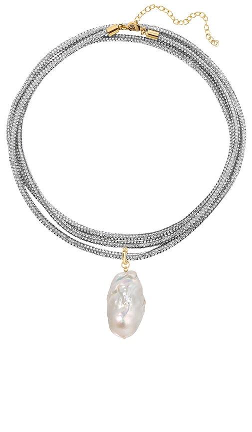 lili claspe raya pearl wrap necklace in metallic silver.