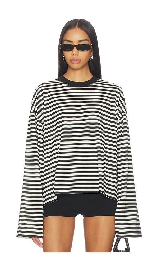lioness bloom long sleeve in black,white. - size l (also in m, s, xl, xs, xxl, xxs)
