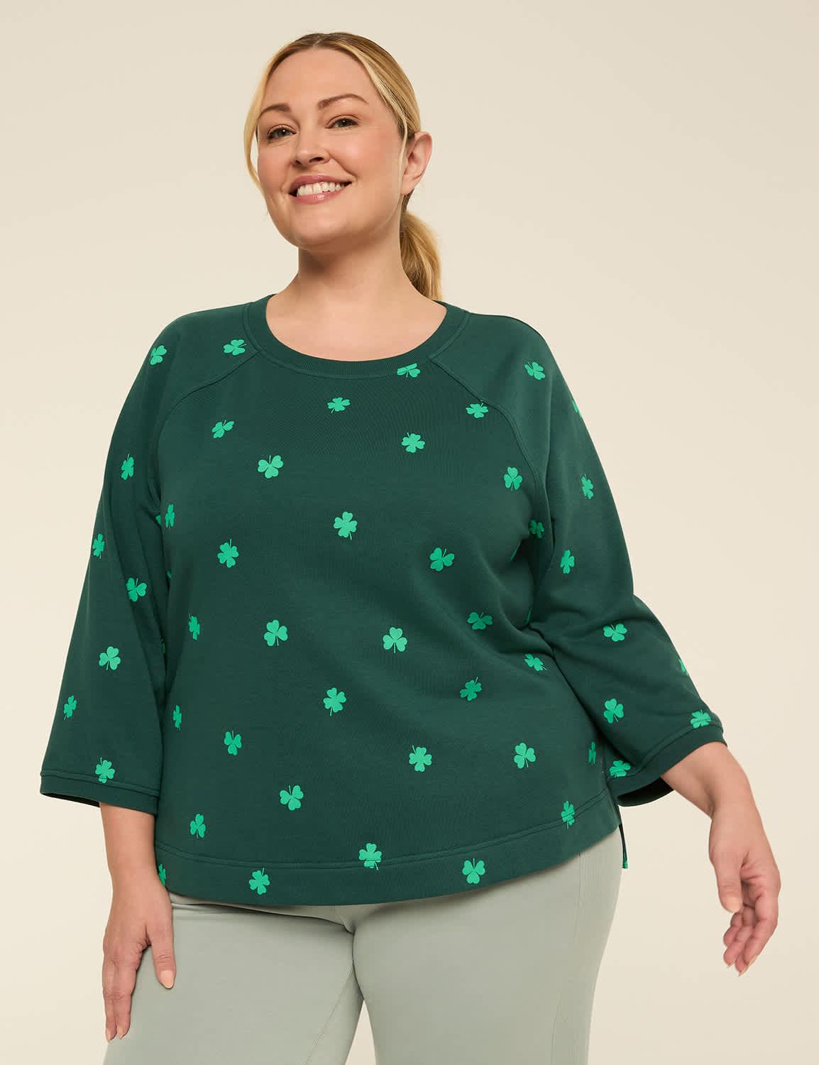 livi 3/4-sleeve clover leaf sweatshirt