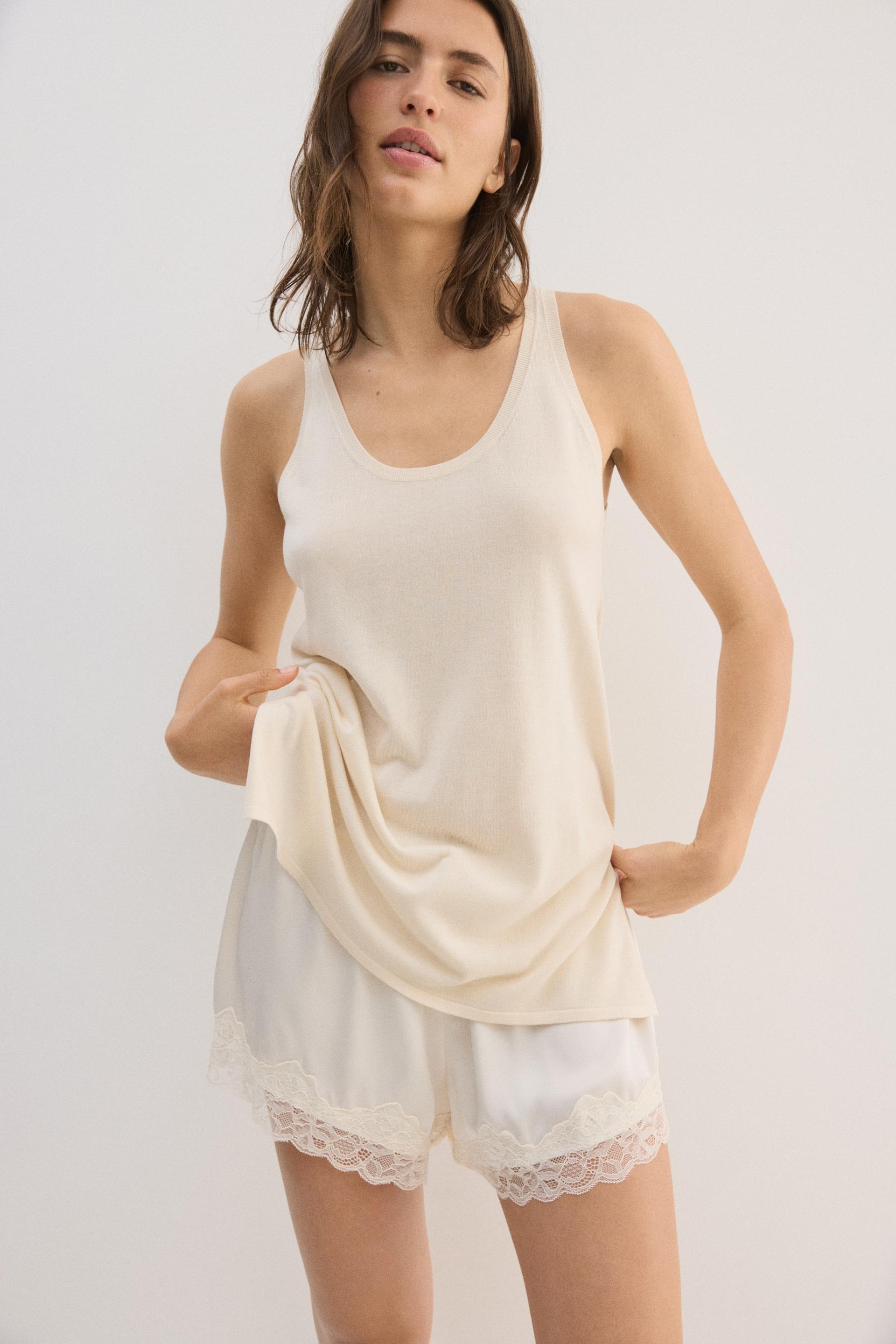 long fine-knit top