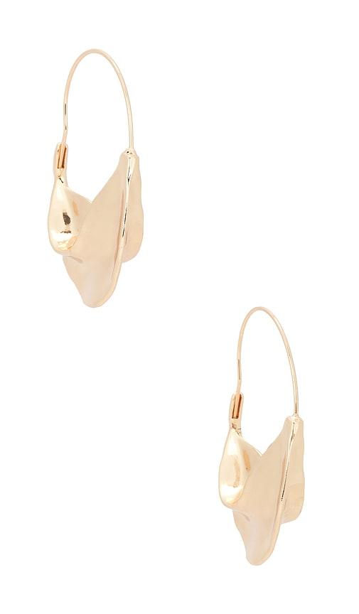 lovers and friends amber earrings in metallic gold.