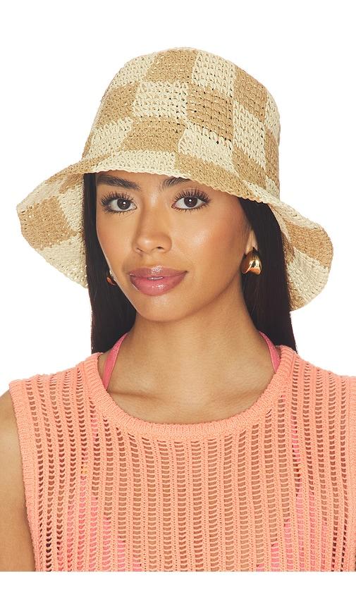lovers and friends beri bucket hat in neutral.