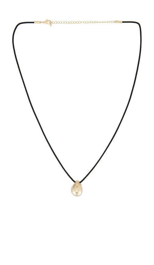 lovers and friends isla necklace in metallic gold.