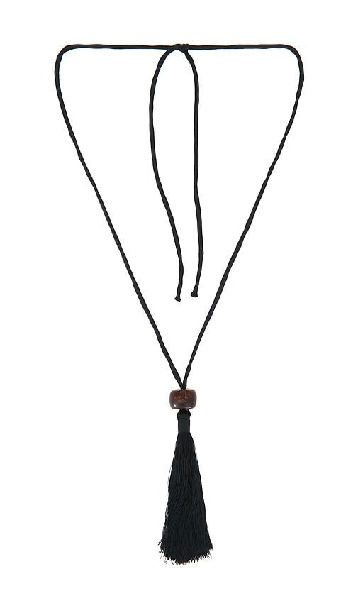 lovers and friends kaia necklace in black.