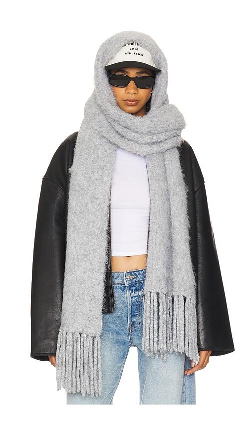 lovers and friends tylar scarf in grey.