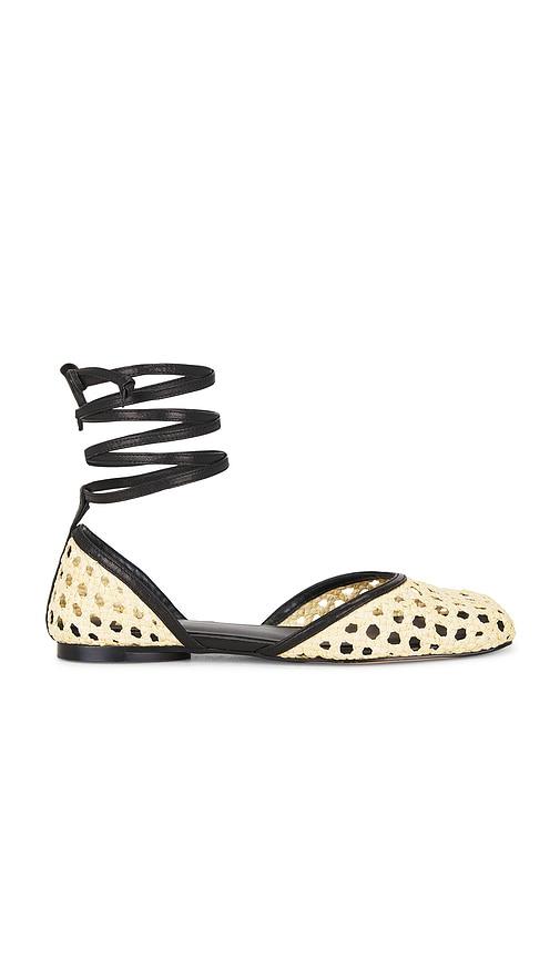 lpa clio flat in neutral. - size 5.5 (also in 8.5, 9)