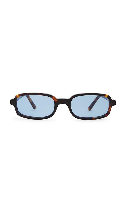lu goldie vera sunglasses in brown.