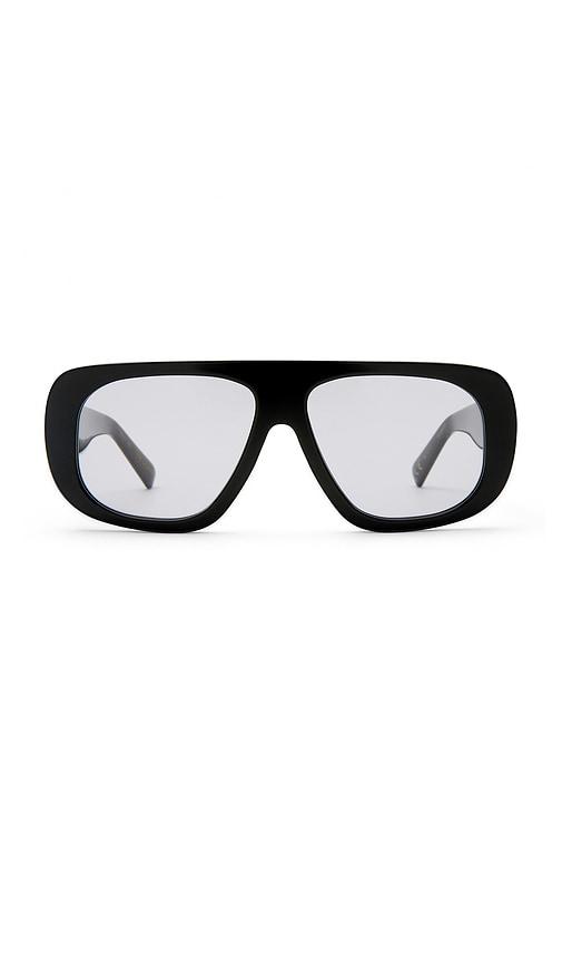 luv lou the dionne sunglasses in black.