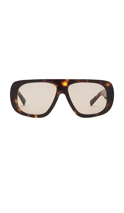 luv lou the dionne sunglasses in brown.