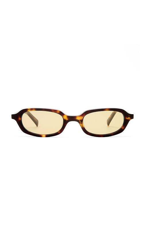 luv lou the mimi sunglasses in brown.