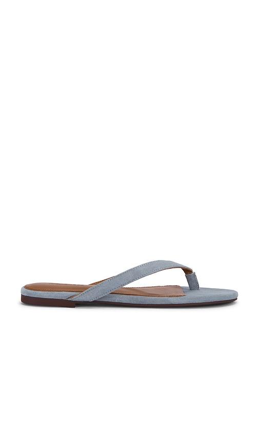 madewell iggy thong sandal in baby blue. - size 6 (also in 8.5, 9)