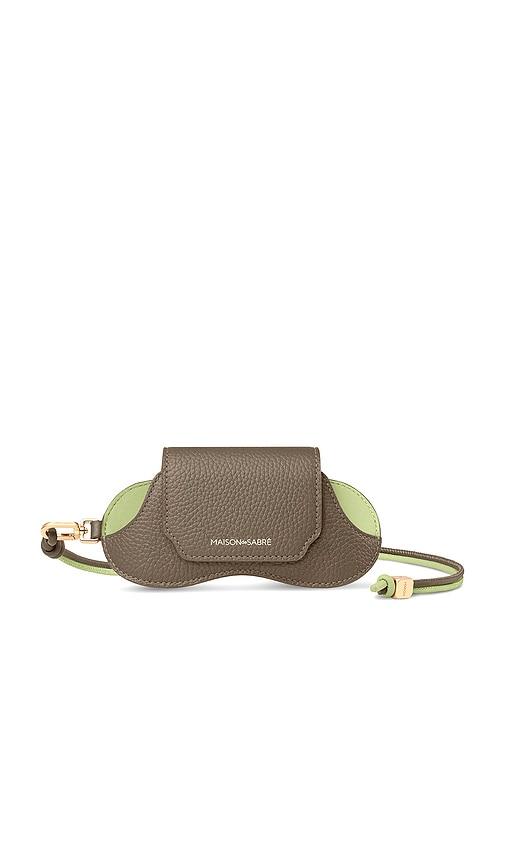 maison de sabrã sunglass sling case in taupe.