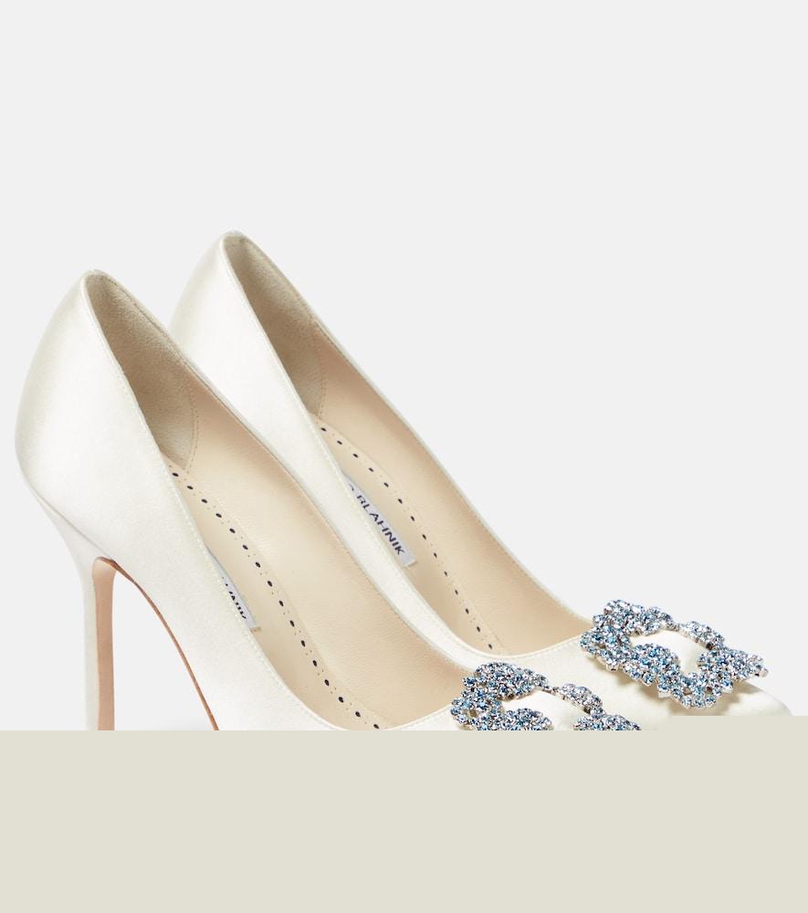 manolo blahnik bridal hangisi 105 embellished satin pumps