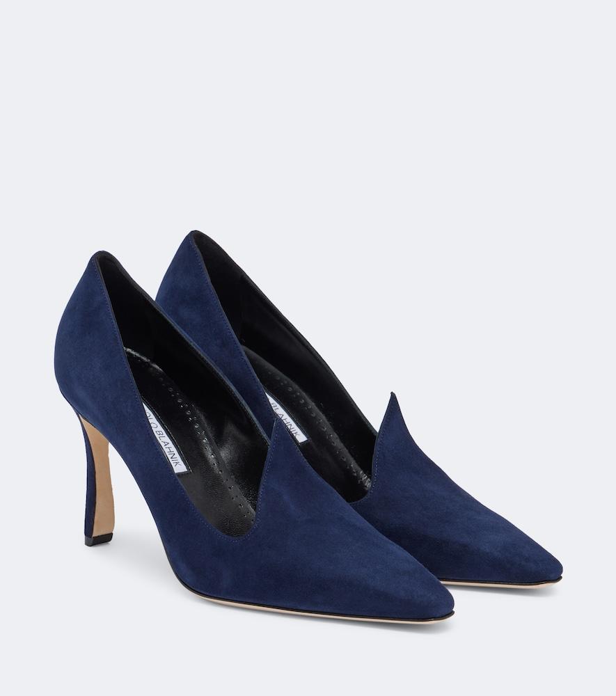 manolo blahnik maldite suede pumps