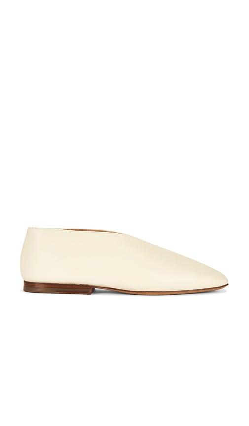 mansur gavriel square soft v flat in cream. - size 35 (also in 36, 38, 39, 40, 41)