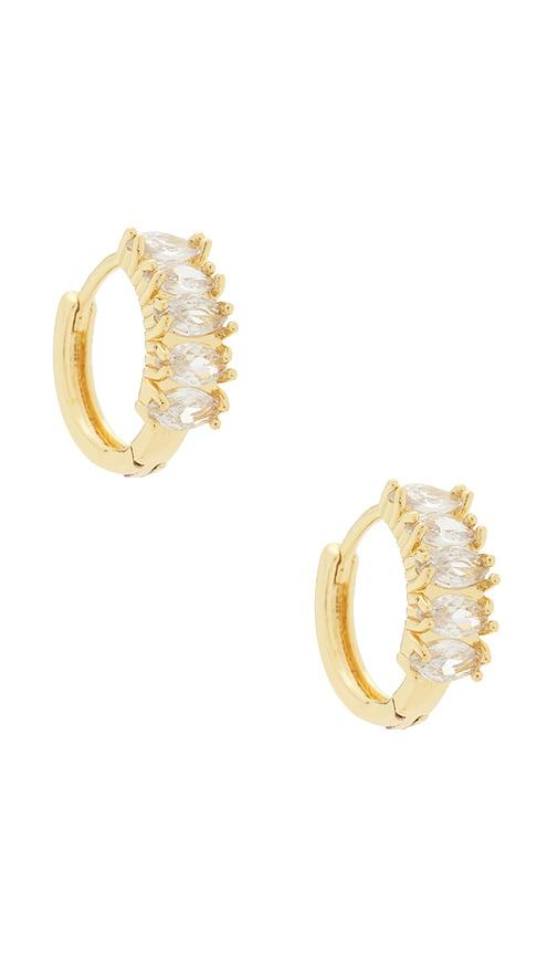 mazin jewels baguette hoop earrings in metallic gold.