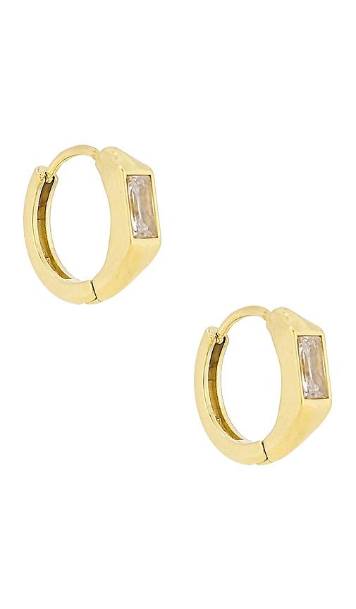 mazin jewels chloe hoops earring in metallic gold.
