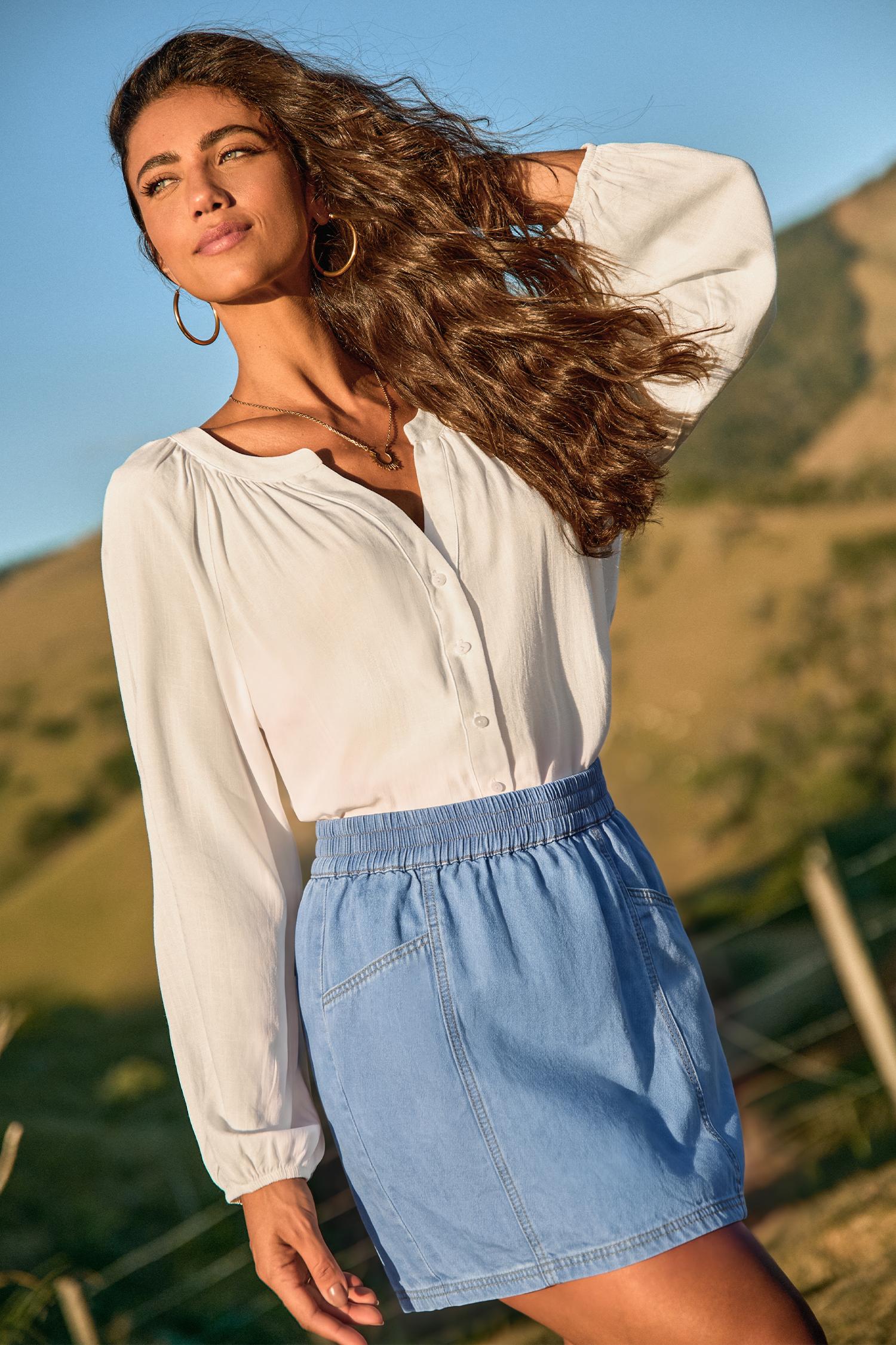 meet cute light wash denim mini skirt - l