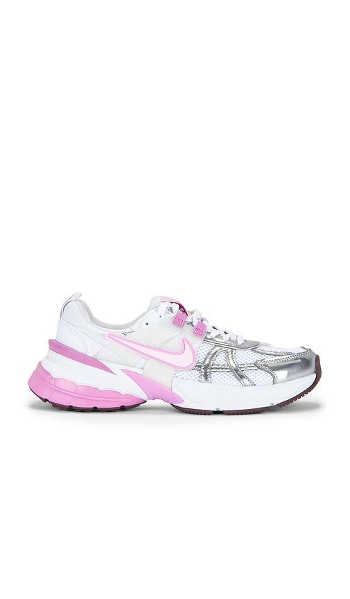 nike v2k run sneaker in pink,white. - size 10 (also in 5, 6, 6.5, 7, 7.5, 8, 8.5, 9, 11, 9.5, 5.5, 10.5)