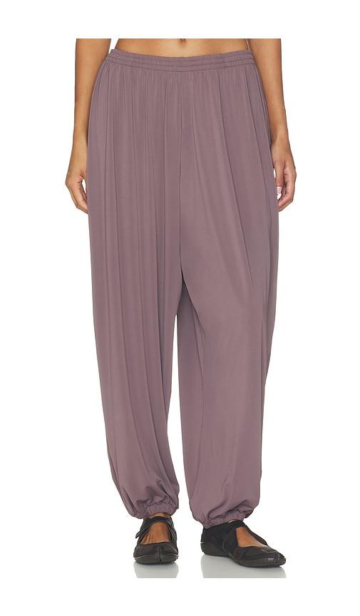 nikeskims stretch knit harem pants in taupe. - size l (also in s, xxs, xs, m, xl)