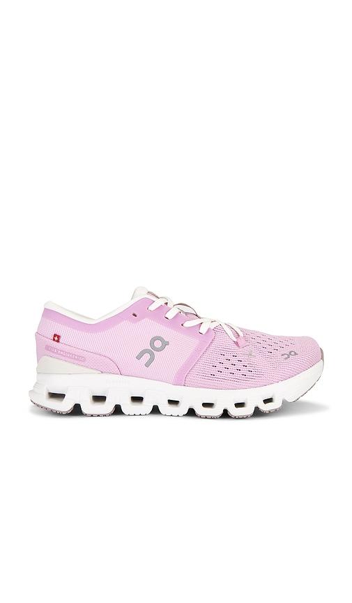 on cloud x 4 sneaker in pink. - size 6 (also in 9.5)