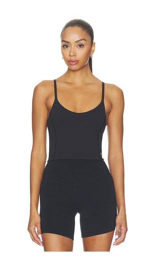 on studio crop in black. - size l (also in m, xs)