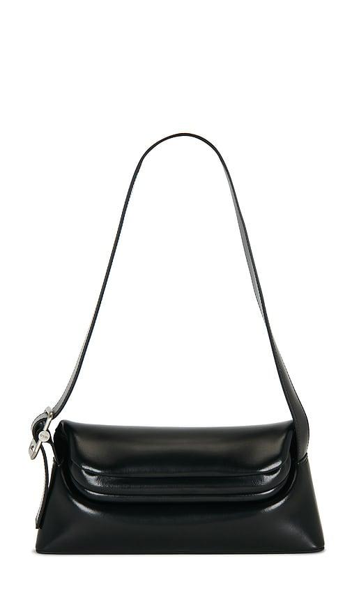 osoi folder brot shoulder bag in black.